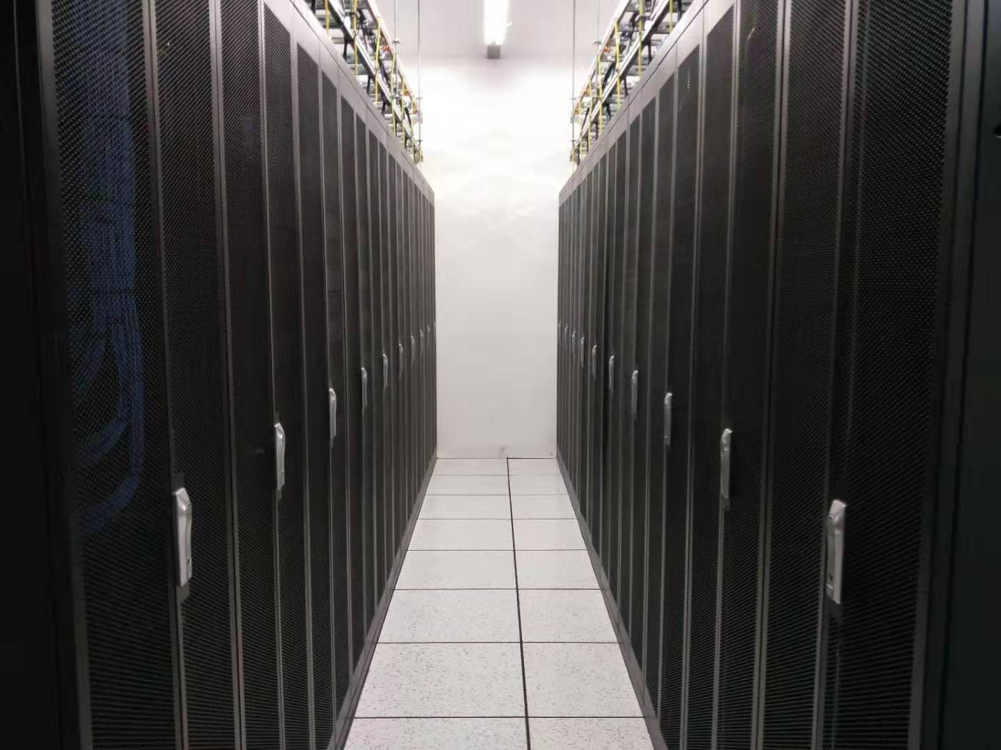 宝兴IDC机柜促销季开启